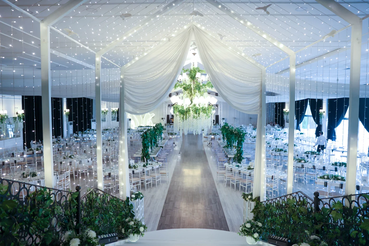 WHITE CEREMONY